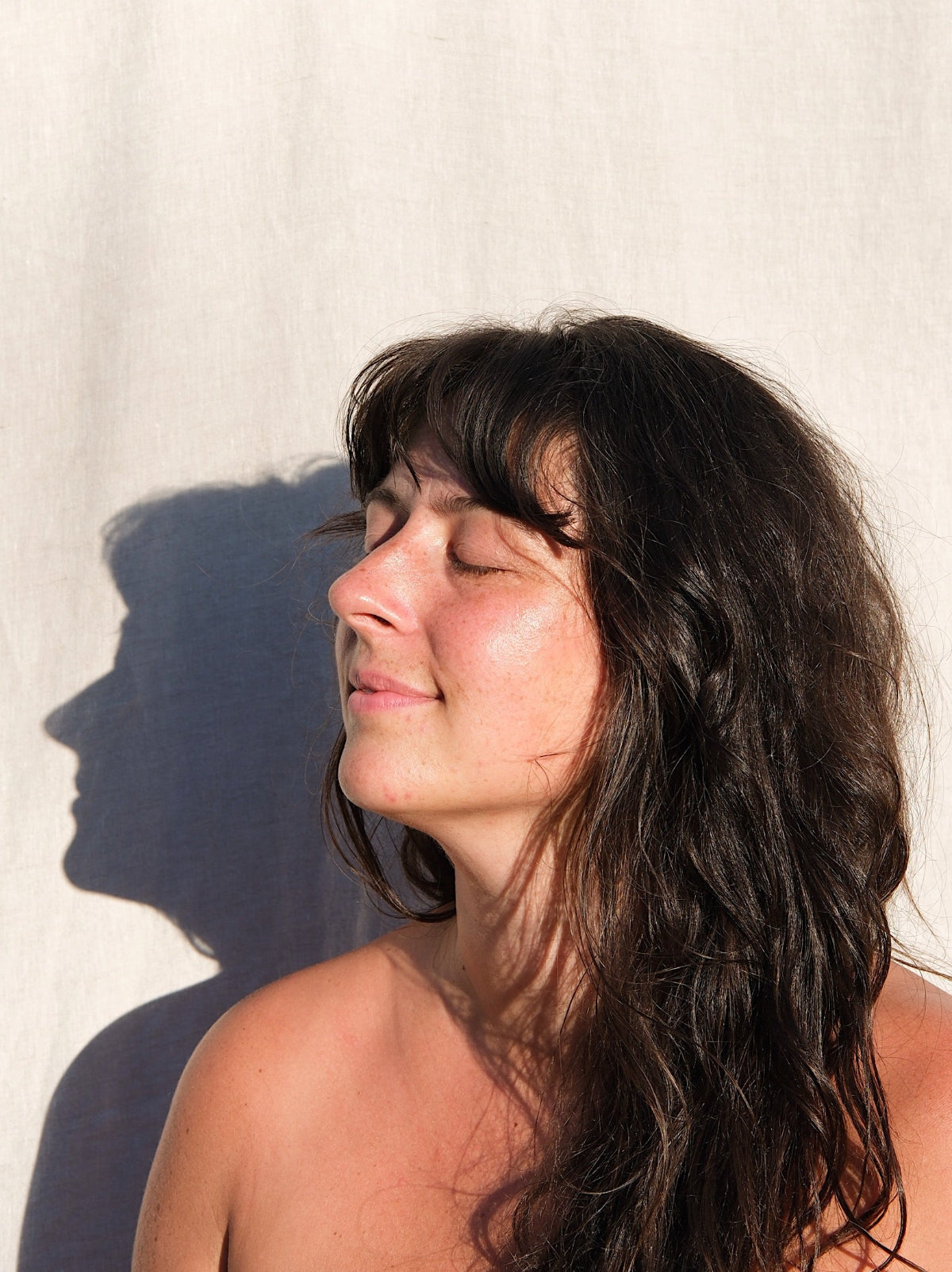 woman wearing rhea tallow face moisturizer 